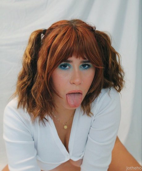 mellarius nice actress pic