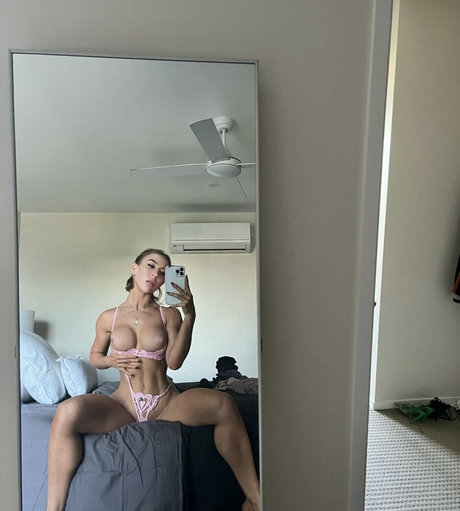 THE SMALL VANILLA GIRLL best star photo