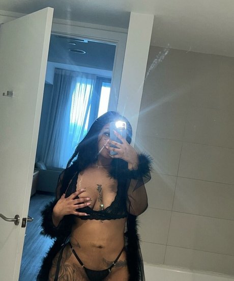 Stormiiy nude star pictures