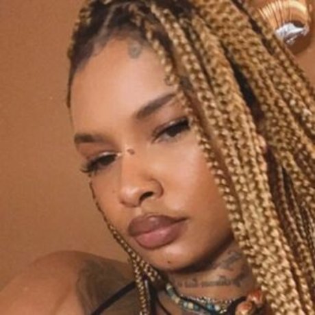 Bleu2lost model beautiful pics