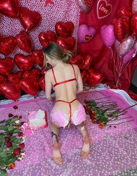 Nicolle Snow model nudes gallery