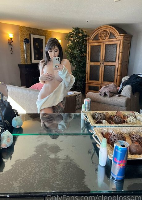 pussy fuck onlyfans pretty photo