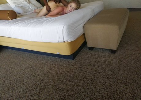 Las Vegas Hotwife star top galleries