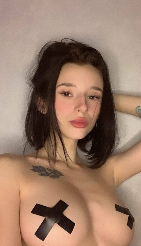 JuiceVibe star erotic photo