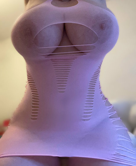 Emmalakes pretty actress photo