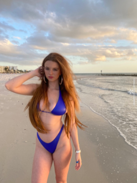 Ashley Suarez star sexy pic