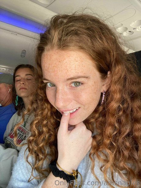 Ashley Suarez model top img