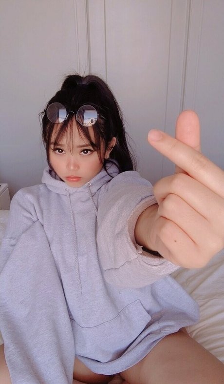 busty mom onlyfans free naked pic