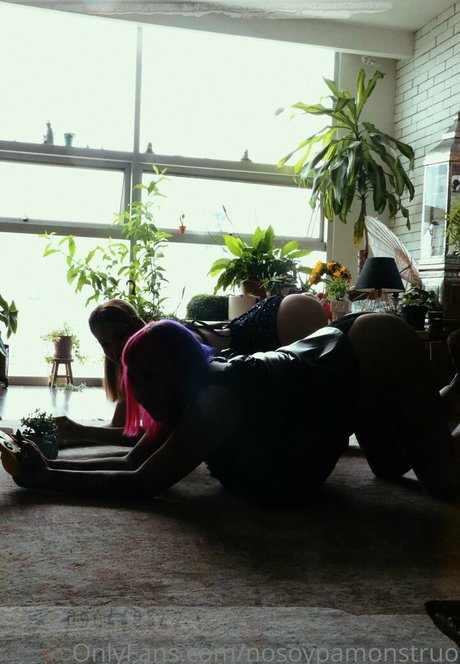 Pamonstruo nude actress pic