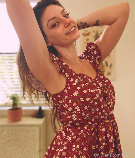 Izzy xx pornstar hot archive