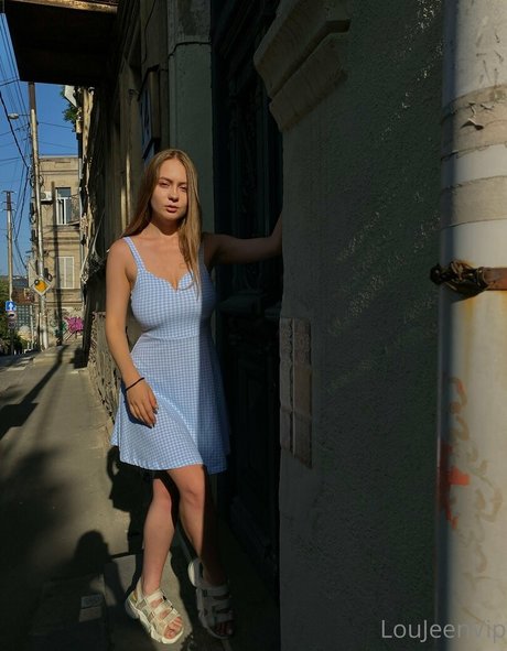 blonde college onlyfans pretty photos