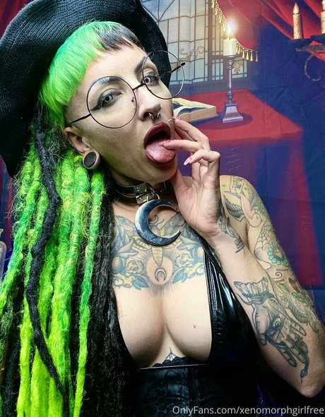 elfspitfree sex star pics