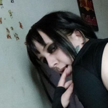 Kami Aishi model sexy image