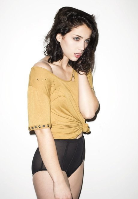 Emily Rudd porn star pic