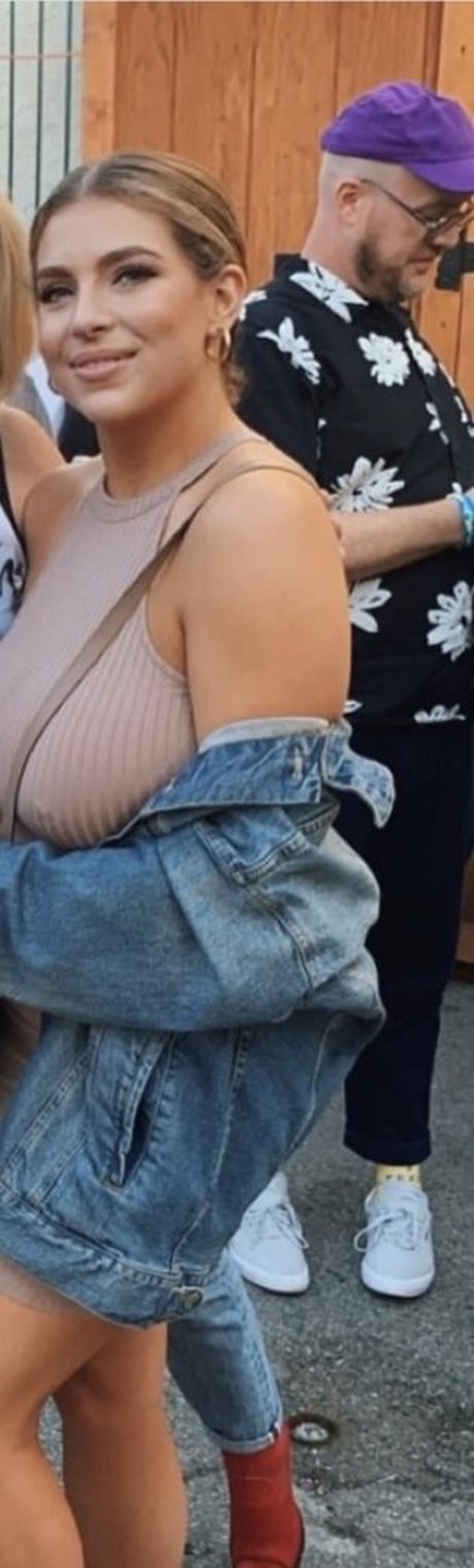 Alex Gervasi star naked pictures