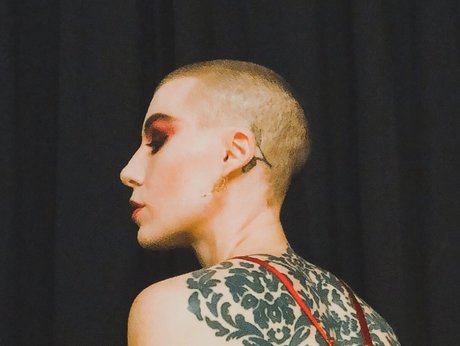 Comicbookgirl19 erotic model pictures