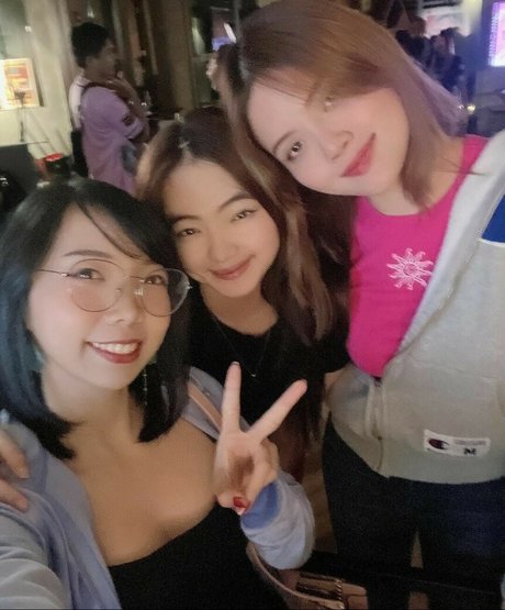 KitzCua star xxx images