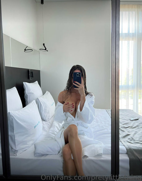 pretylittlething high quality actress galleries