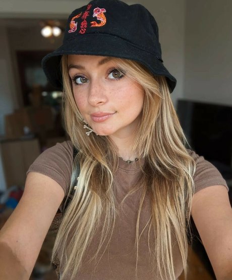 katerino pornographic actress gallery