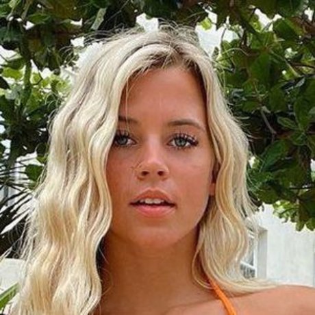 Iza Leslie nice model picture