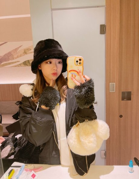 igumdrop top actress image