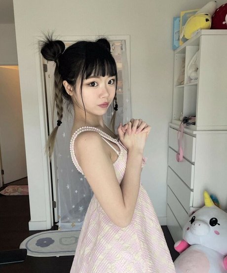 igumdrop sexy model photo