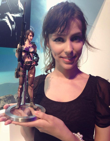 Stefanie Joosten star sex images