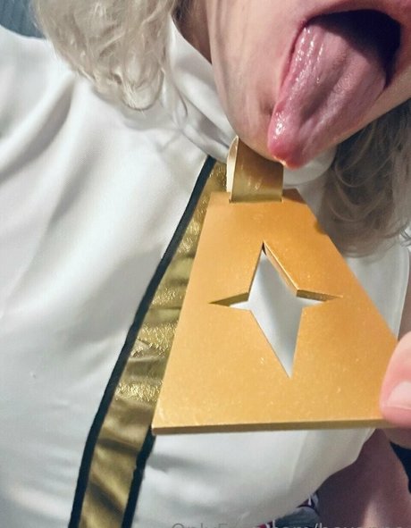 Hexanne free pornstar img