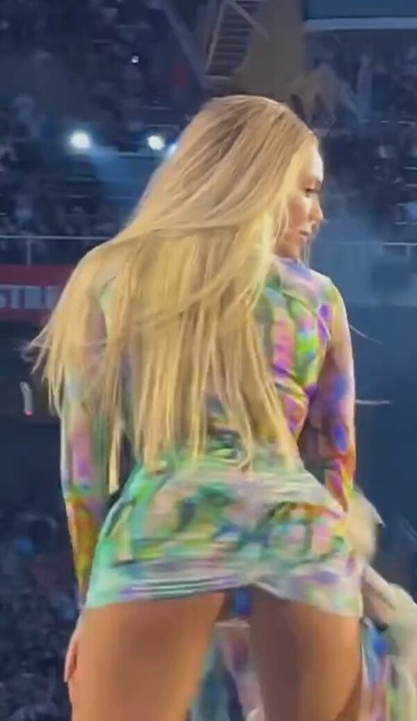 Beyonce model art pics