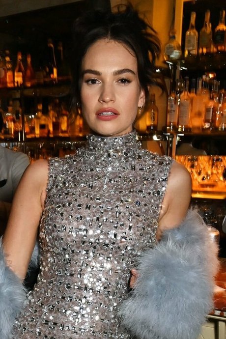 18 year old onlyfans nude images