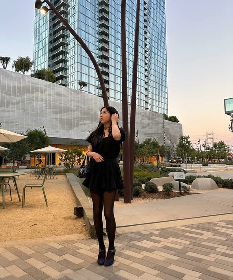 Starsmitten high quality actress photos