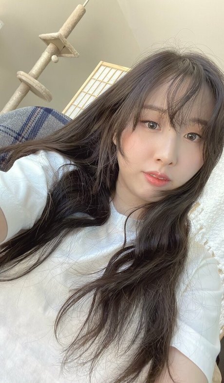 Starsmitten nudes model picture