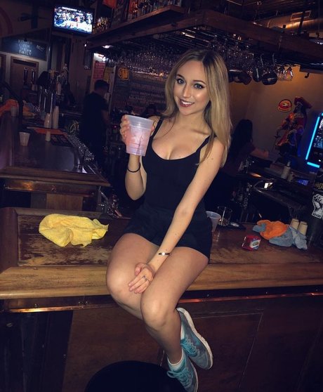 Ellie Schnitt star best picture