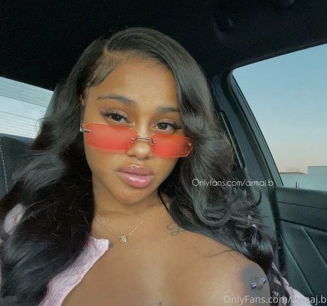 armaj b top actress image