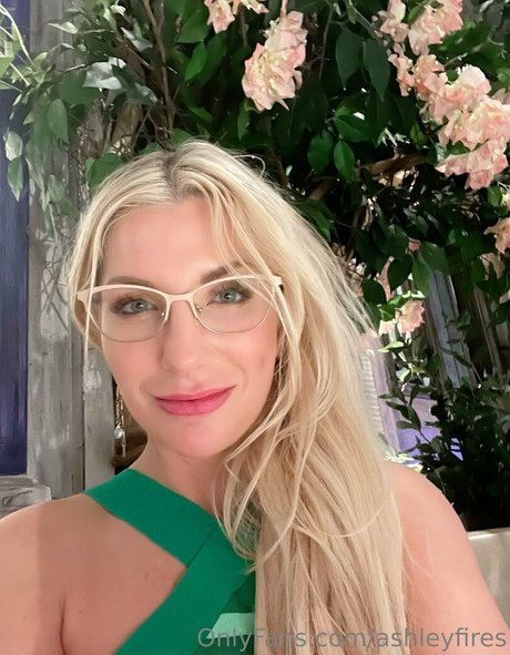 Ashley Fires free pornstar galleries