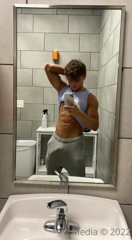 taylorsfree naked pornstar pictures