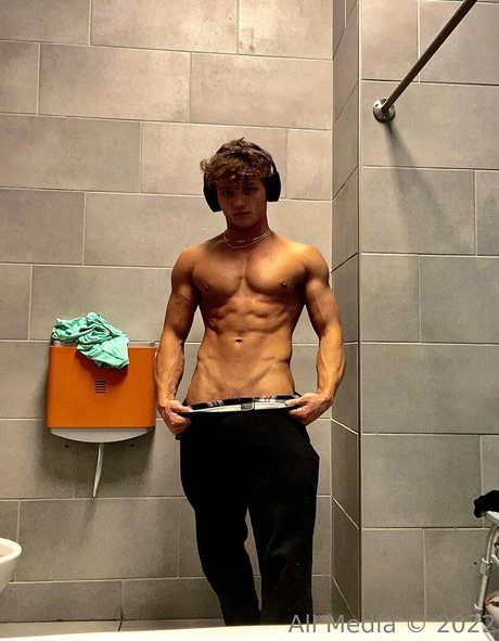 taylorsfree hot star picture