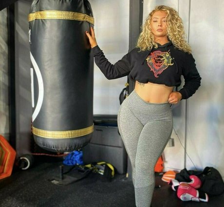 gloryhole princess onlyfans xxx pictures