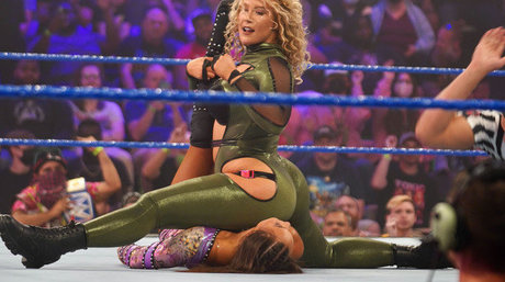 Nikkita Lyons pornstar adult image