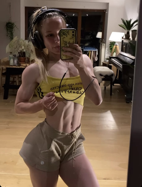 bbw pregnant onlyfans beautiful nude photo