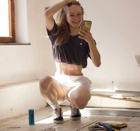 Aline Dessine art pornstar image