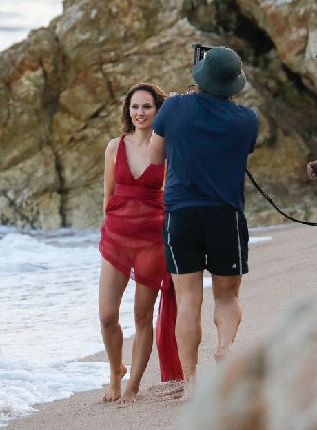 Natalie Portman pornstar beautiful photos