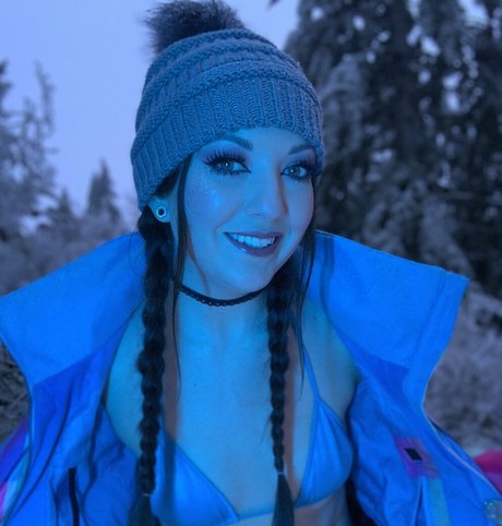 Sydabee sex actress gallery