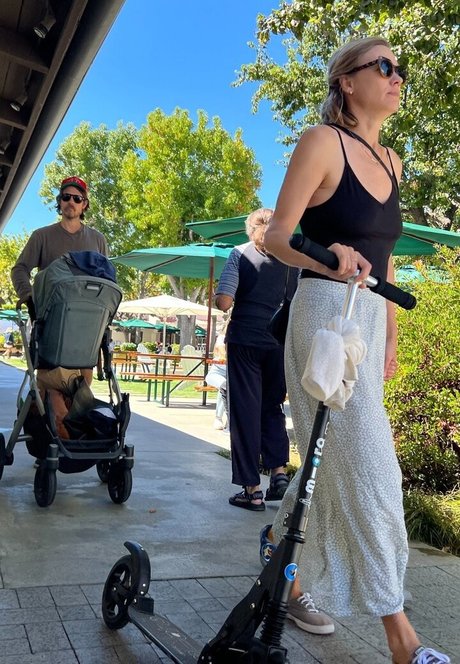 eyes onlyfans erotic pictures