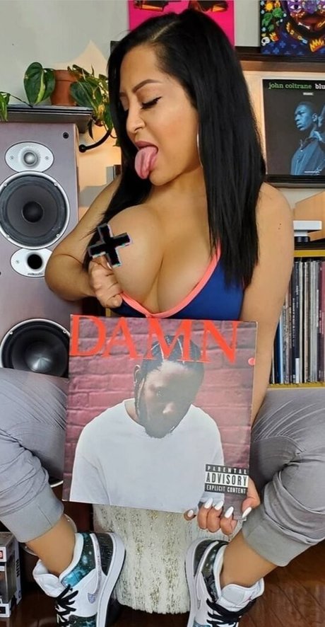 Michelle Miele star hot picture