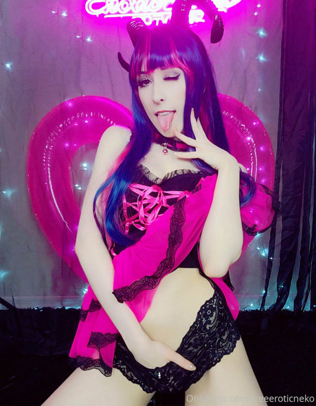 freeeroticneko hot model archive