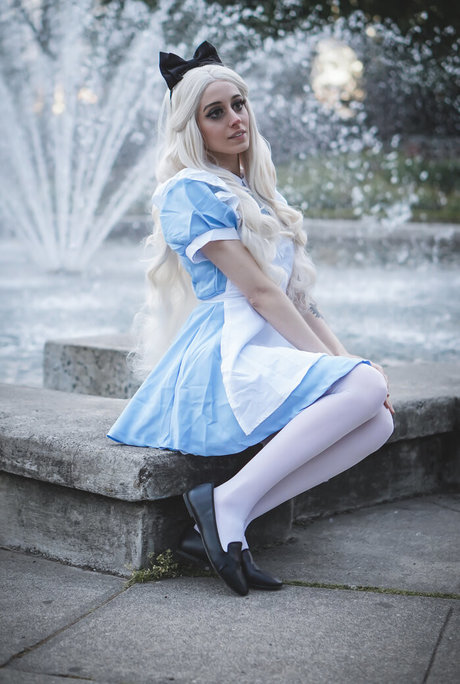 Damnjacquie art actress img