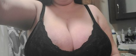 kiiinkygoddess star adult pic