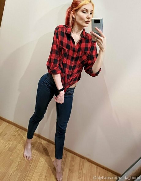 lida bond model pretty galleries