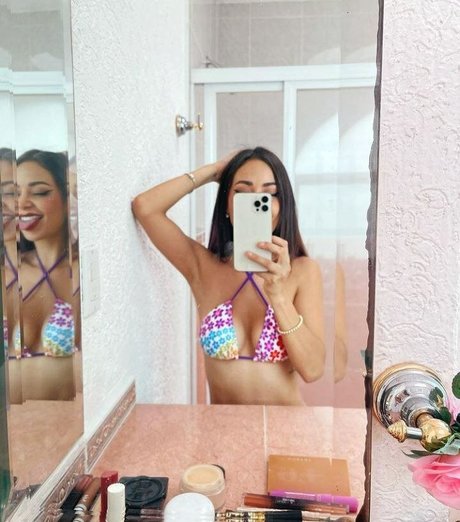 Caelike nudes star gallery